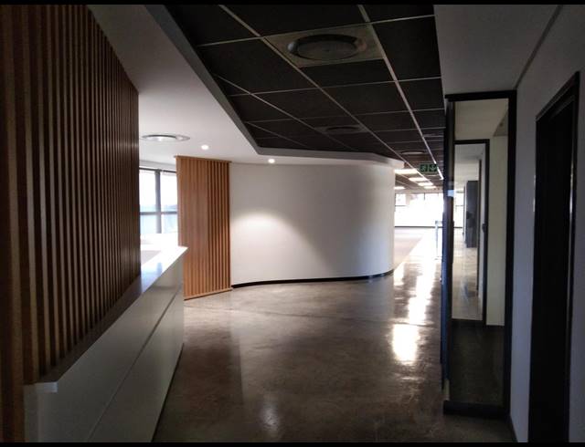 363M² OFFICE TO LET IN KIRSTENHOF